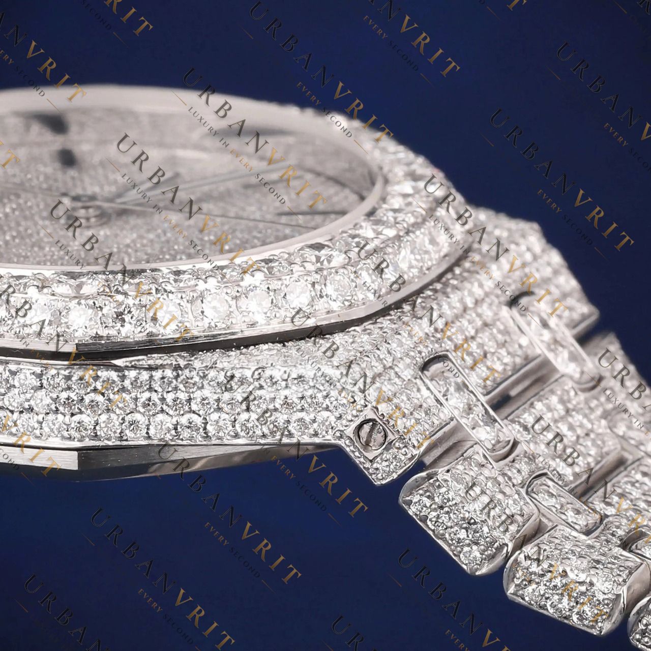 Luxury Nautilus VVS1 D Color Moissanite Watch