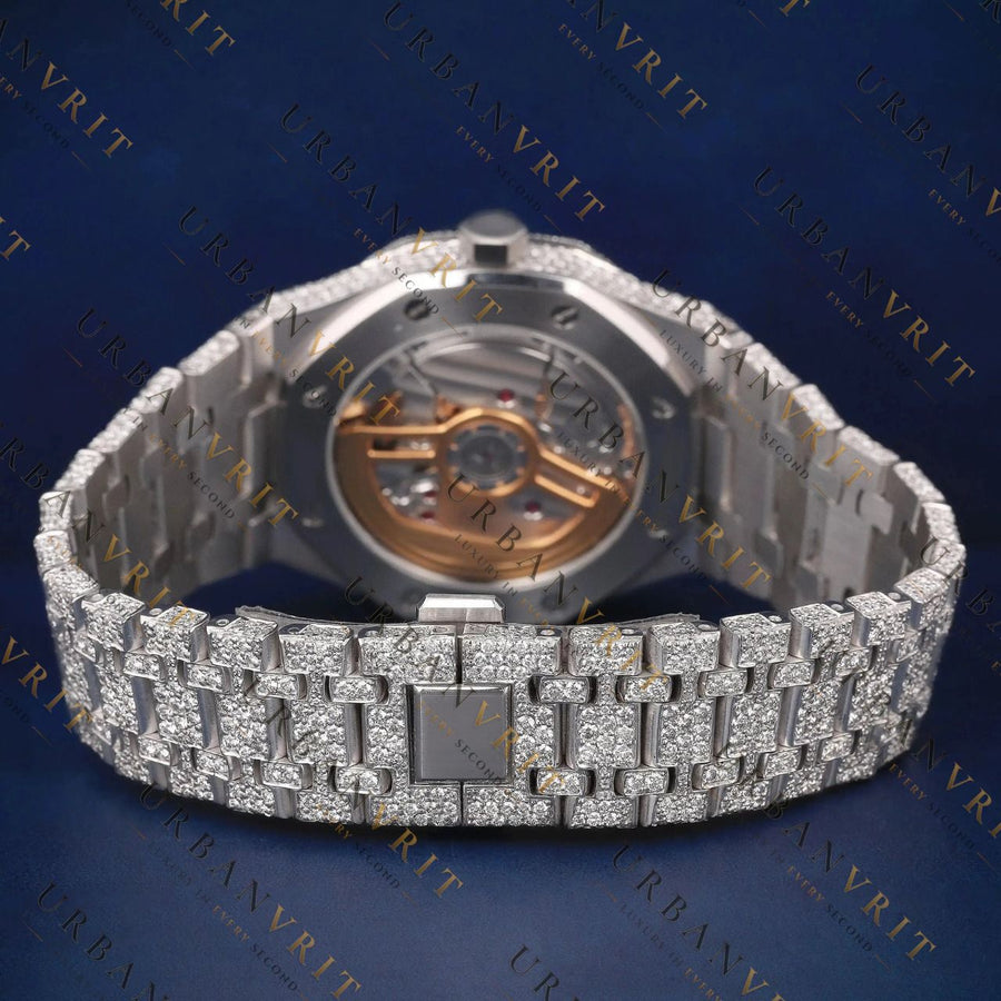Luxury Nautilus VVS1 D Color Moissanite Watch