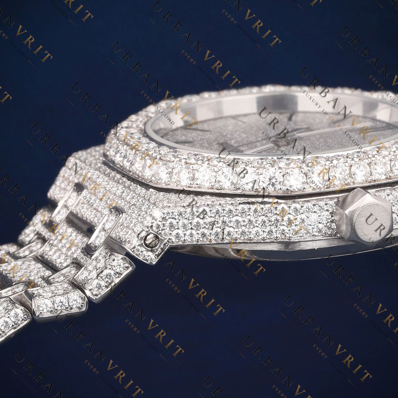 Classic Round VVS1 D Color  Moissanite Watch