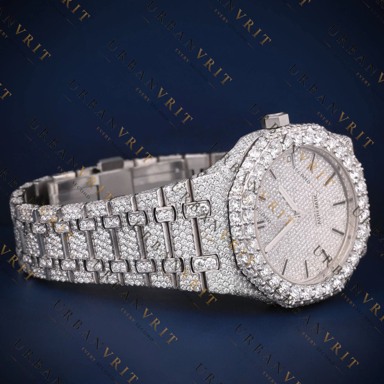 Classic Round VVS1 D Color  Moissanite Watch
